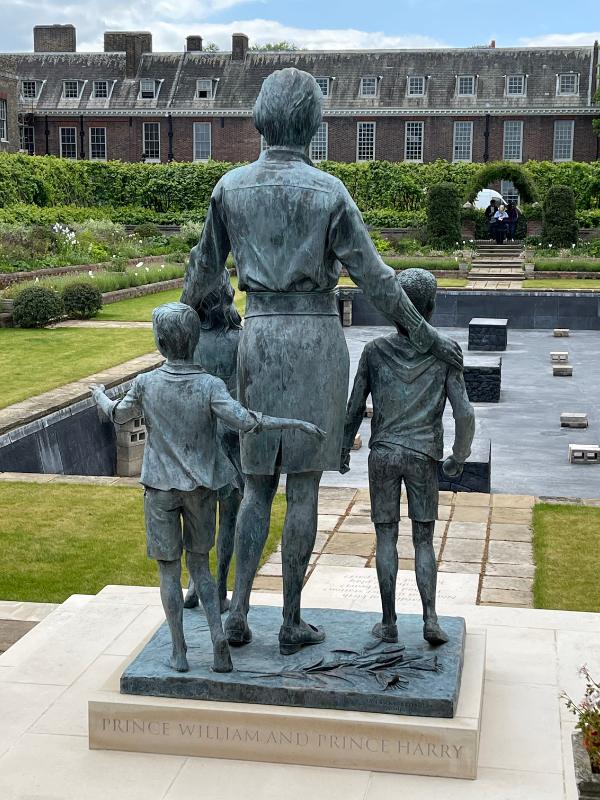 Statue of Diana with Prince William and Prince Harry at Kensington Palace.