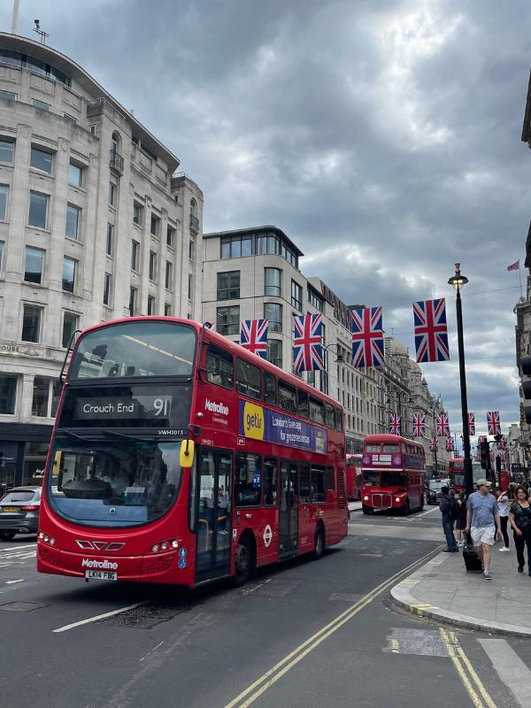 London bus.