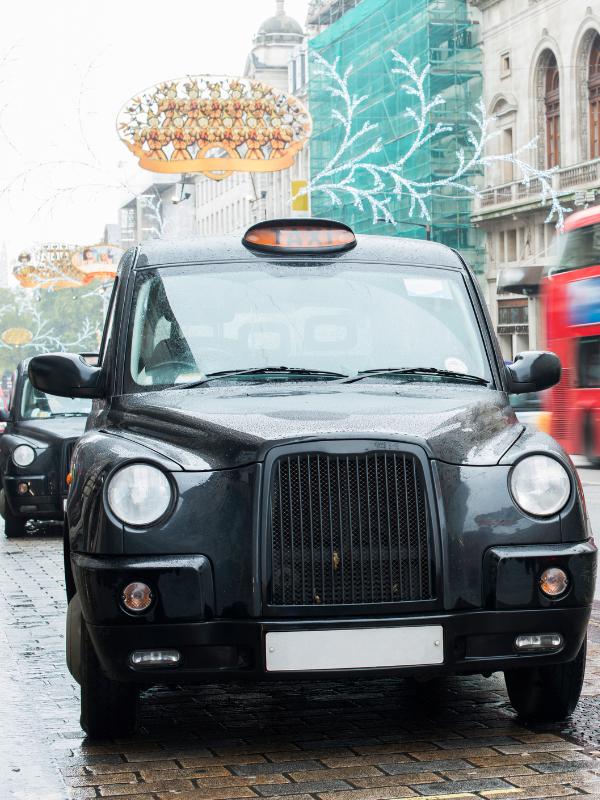 How to Use Black Cabs in London.