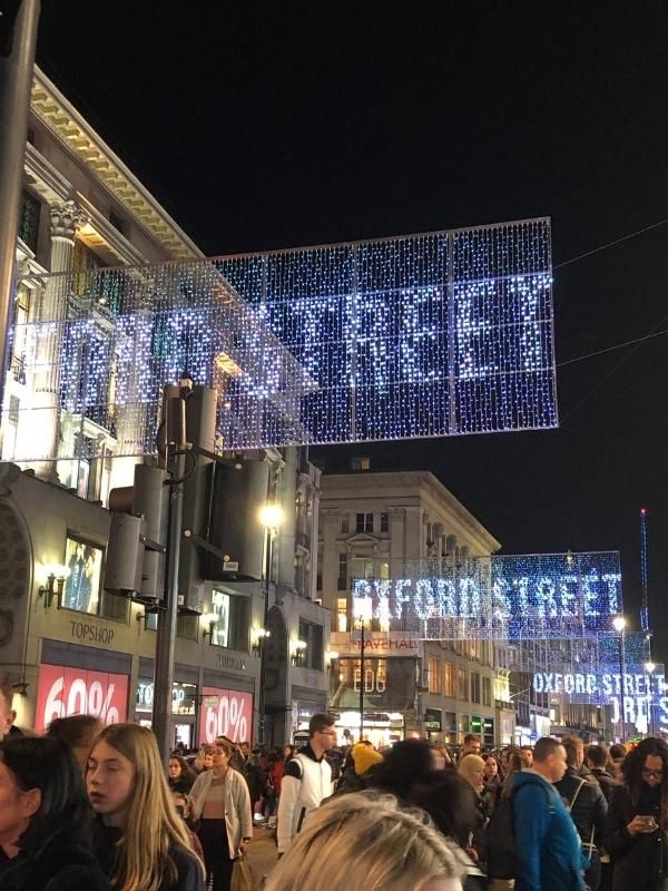 Oxford Street Christmas lights some of the Best Christmas Lights in London.