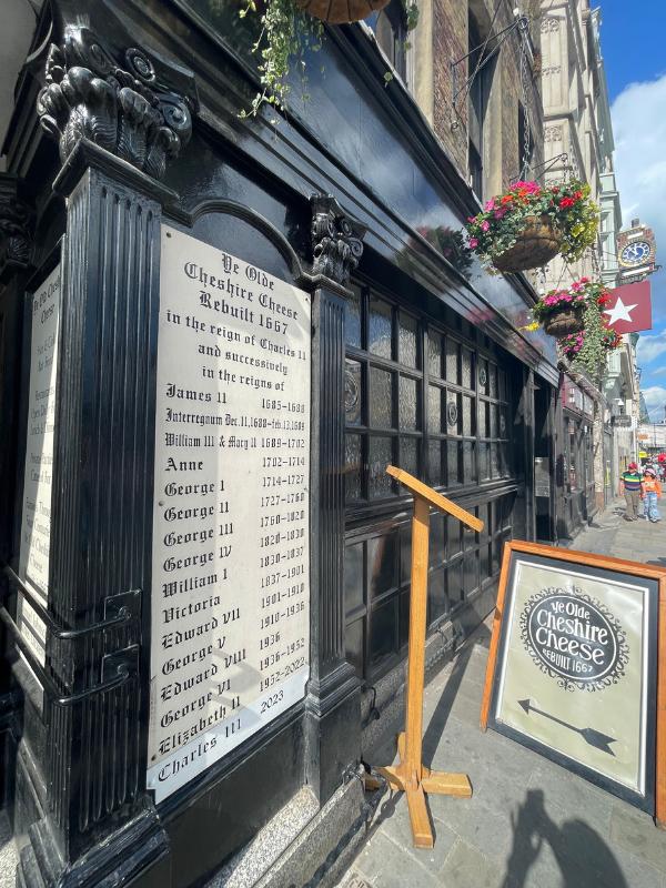 Ye Old Cheshire Cheese in one of London's oldest pubs.