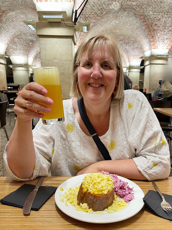 Tracy at The Cafe in The Crypt London
