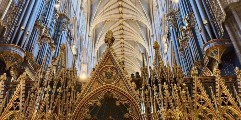 An image of the vaulted ceiling and screen at Westminster Abbey London